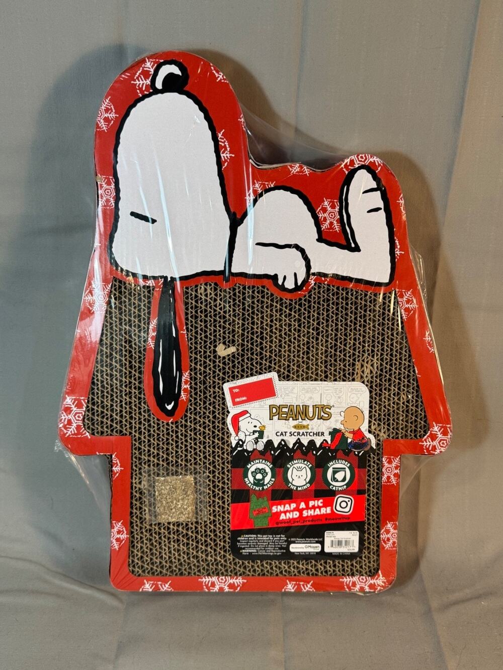 Peanuts Snoopy Cat Scratcher scratching board NWT